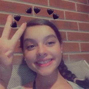 Meet your Posher, Lydia